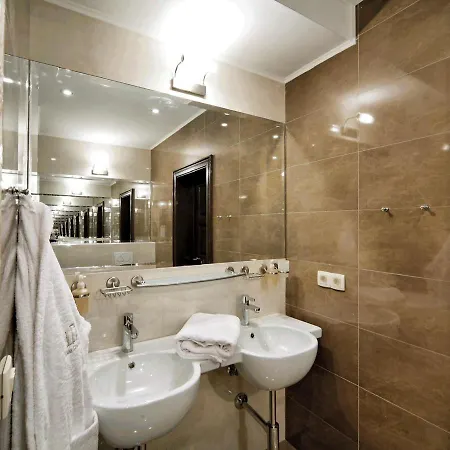 Parkovy Apartment *